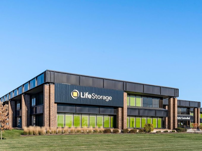 Life Storage - Glenview