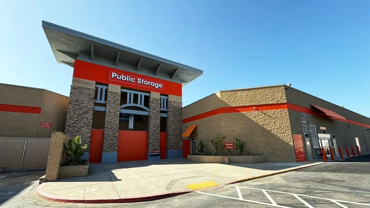 Sherwood Mall self-storage conversion, Stockton, CA