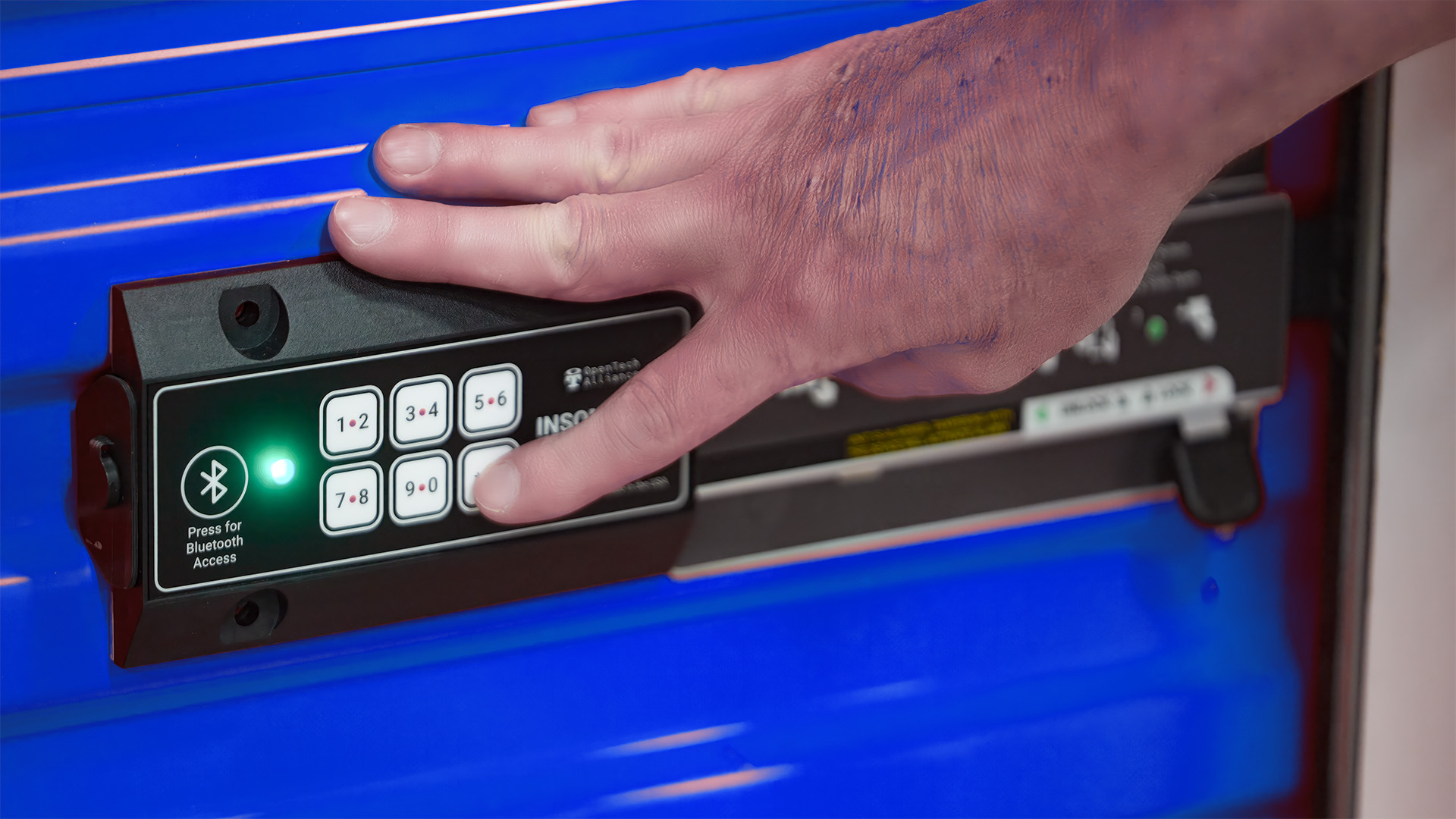 INSOMNIAC Smart Lock keypad